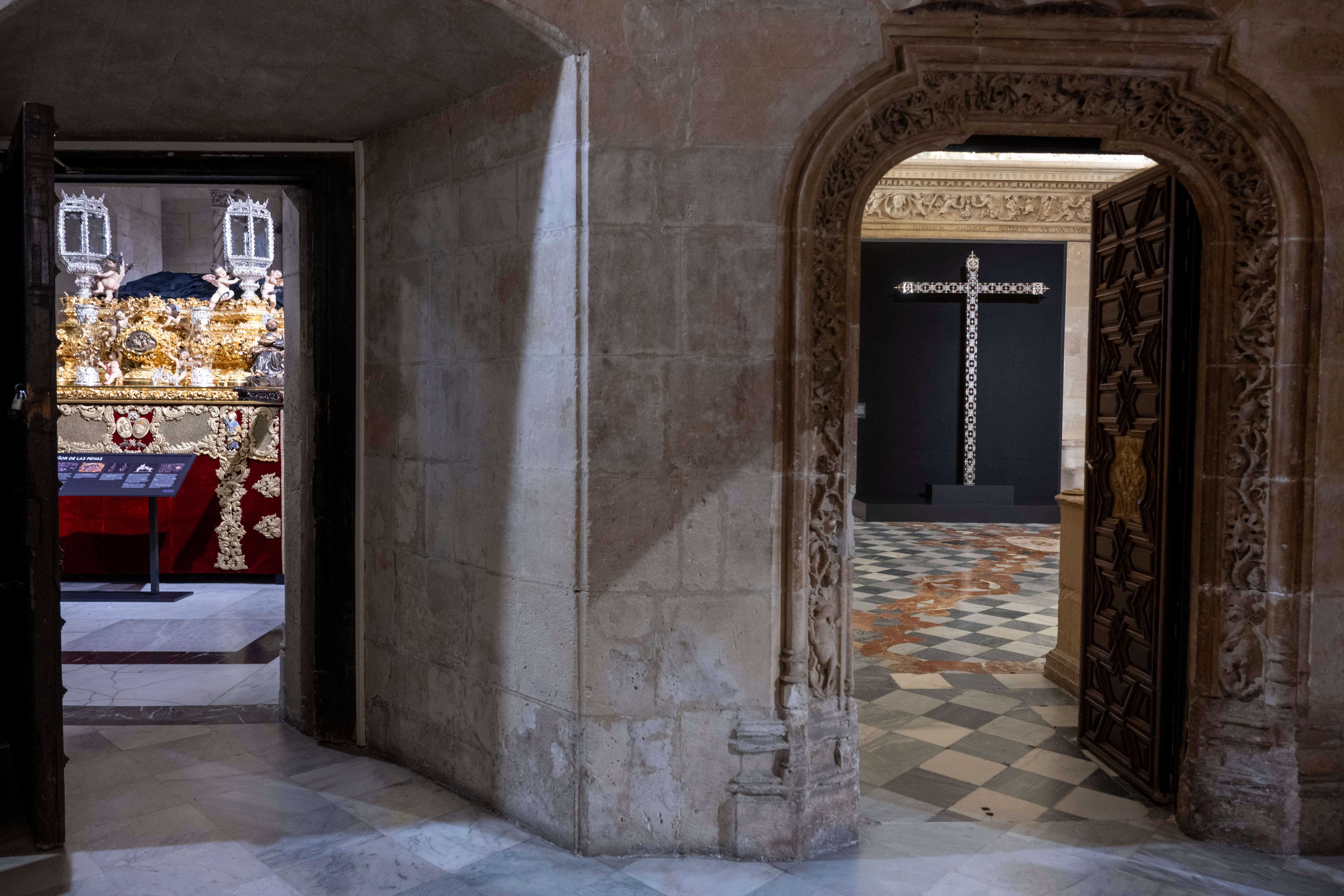 La exposición del 150 aniversario de las Penas, en imágenes