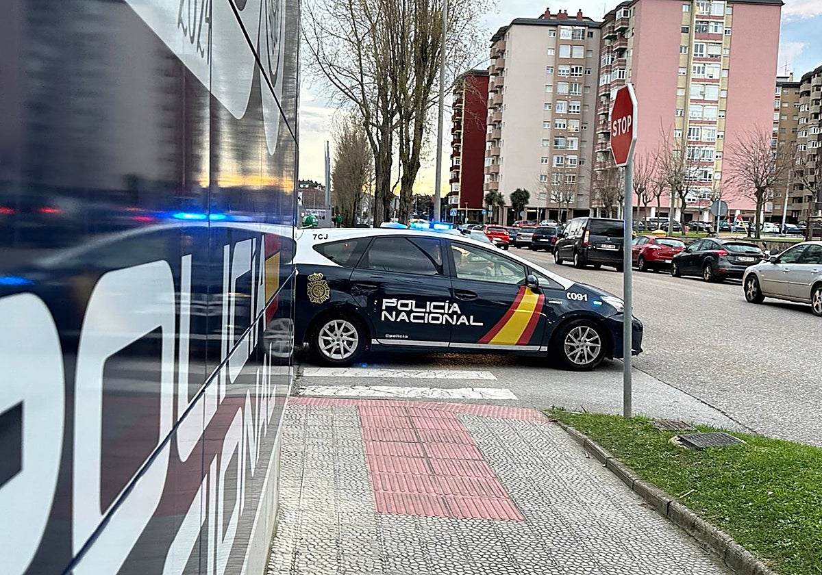 Vehículo patrulla de la Policía Nacional