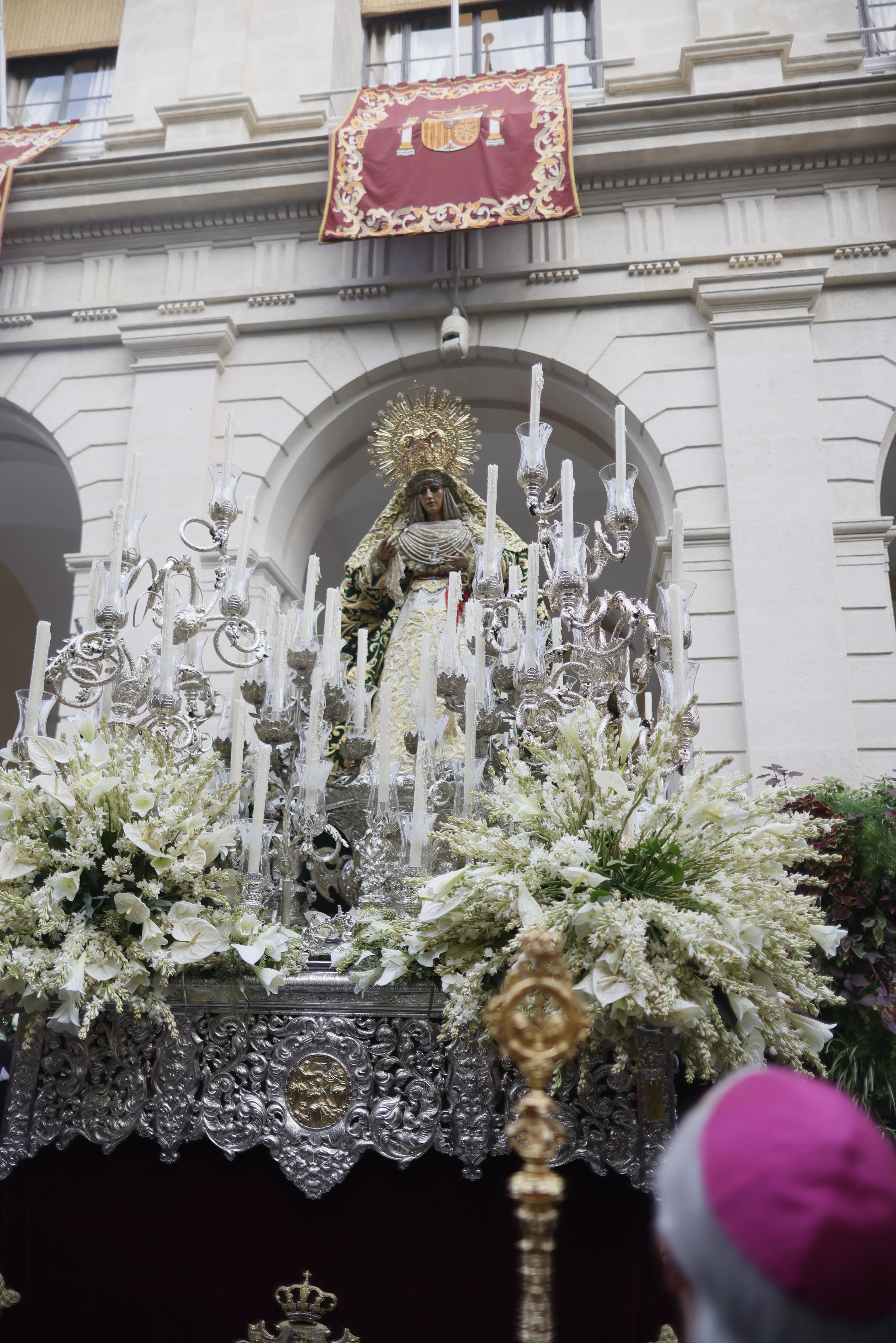 El final de la misión de la Esperanza de Triana, en imágenes
