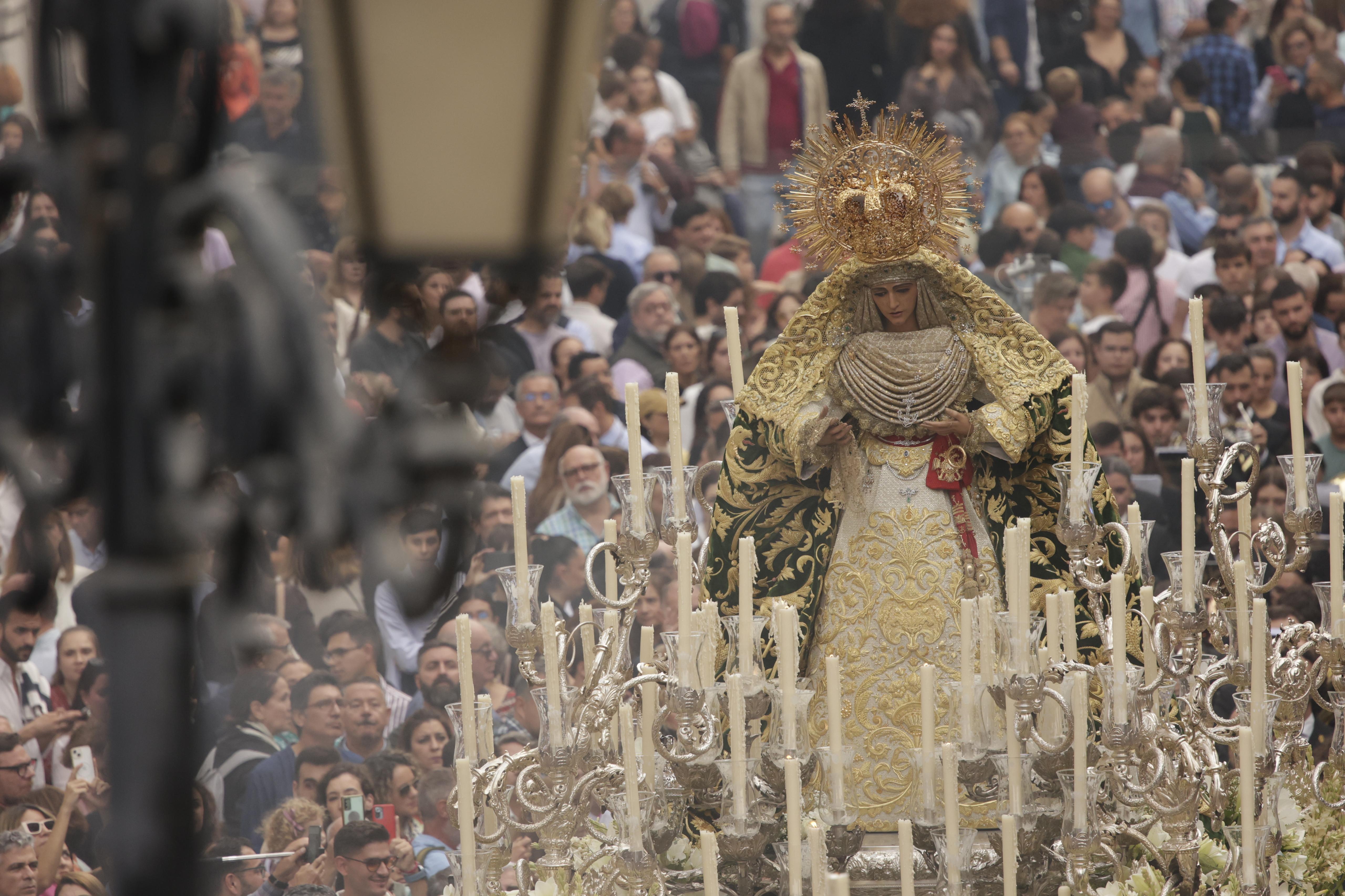 El final de la misión de la Esperanza de Triana, en imágenes
