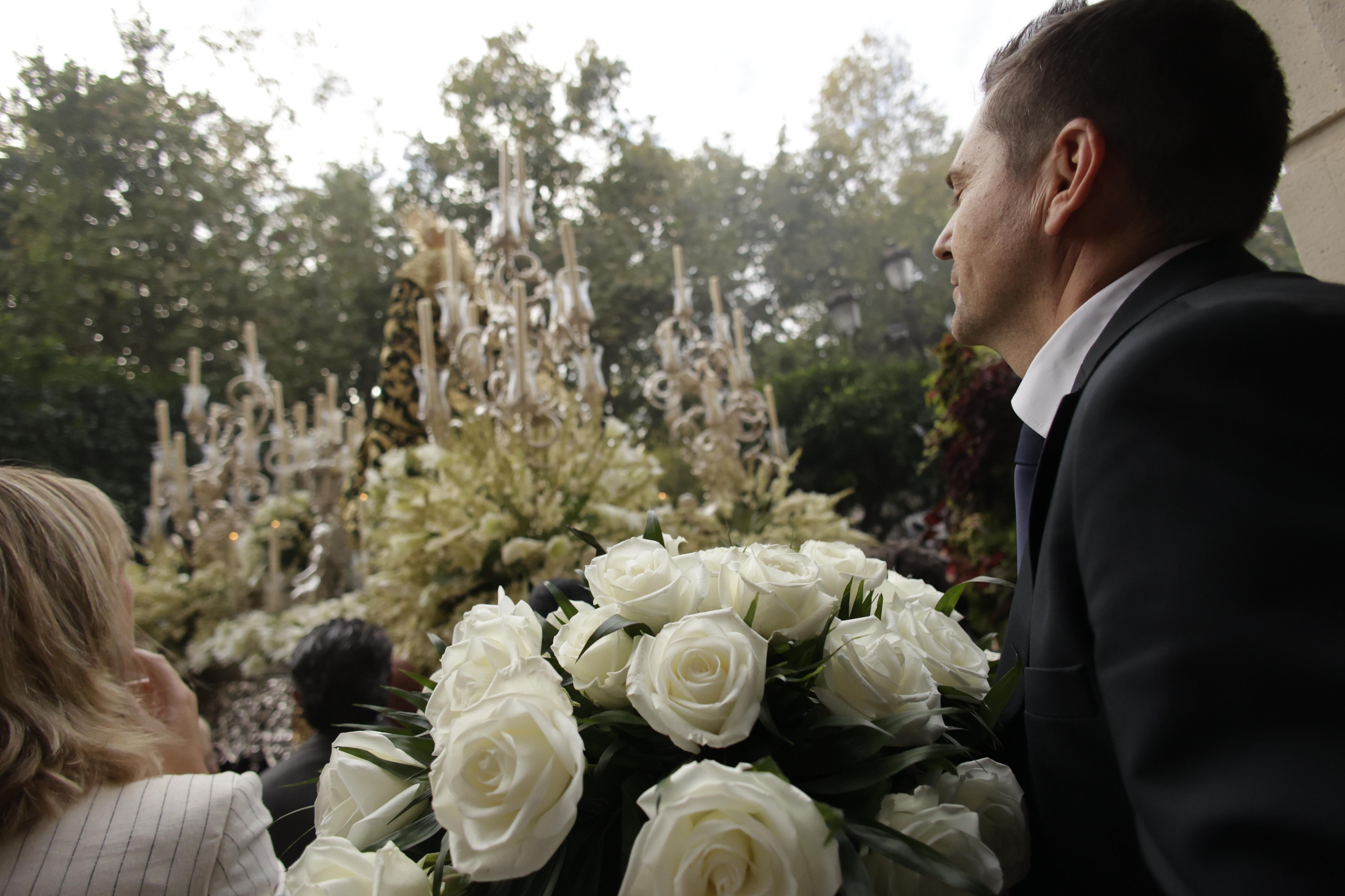 El final de la misión de la Esperanza de Triana, en imágenes