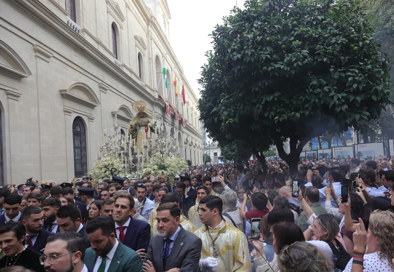 El final de la misión de la Esperanza de Triana, en imágenes