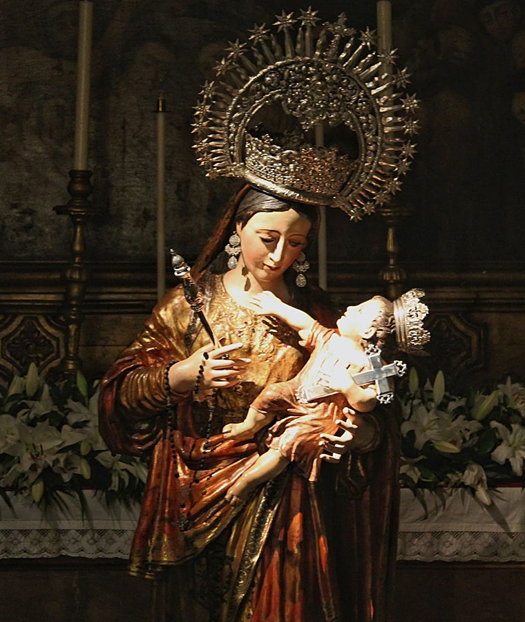La estampa efímera de la Reina de Todos los Santos en la capilla de las Ánimas de Omnium Sanctorum