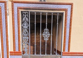 La caída fortuita de una lámpara, posible causa del incendio de Dos Hermanas saldado con la muerte de un anciano