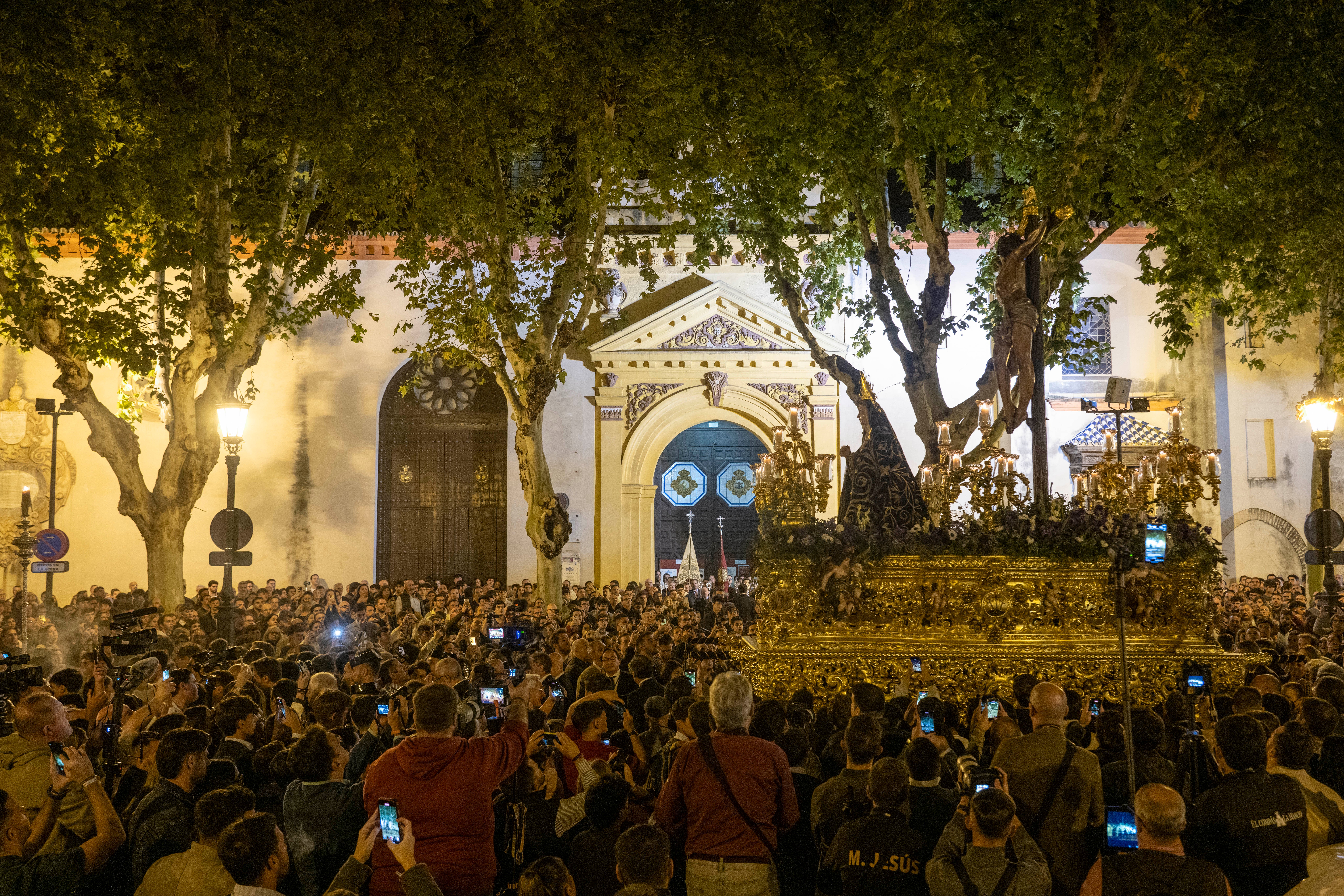 El resumen audiovisual de la procesión extraordinaria de los 450 años del Museo
