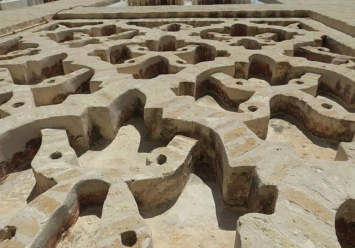 Paños 'sebka' de la Giralda a los que se asemejan los de las torres del convento