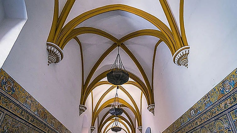 Patrimonio aprueba sustituir la solería del Salón de las Bóvedas del Palacio Gótico del Alcázar de Sevilla