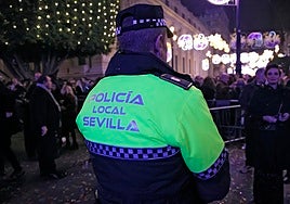 La Policía Local exige hasta 9.000 euros de plus por agente en el Plan de Navidad de Sevilla