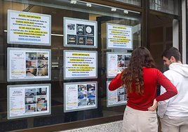 La nueva ayuda de hasta 2.000 euros para pagar el alquiler dirigida a jóvenes que regresen a Sevilla: así puedes solicitarla