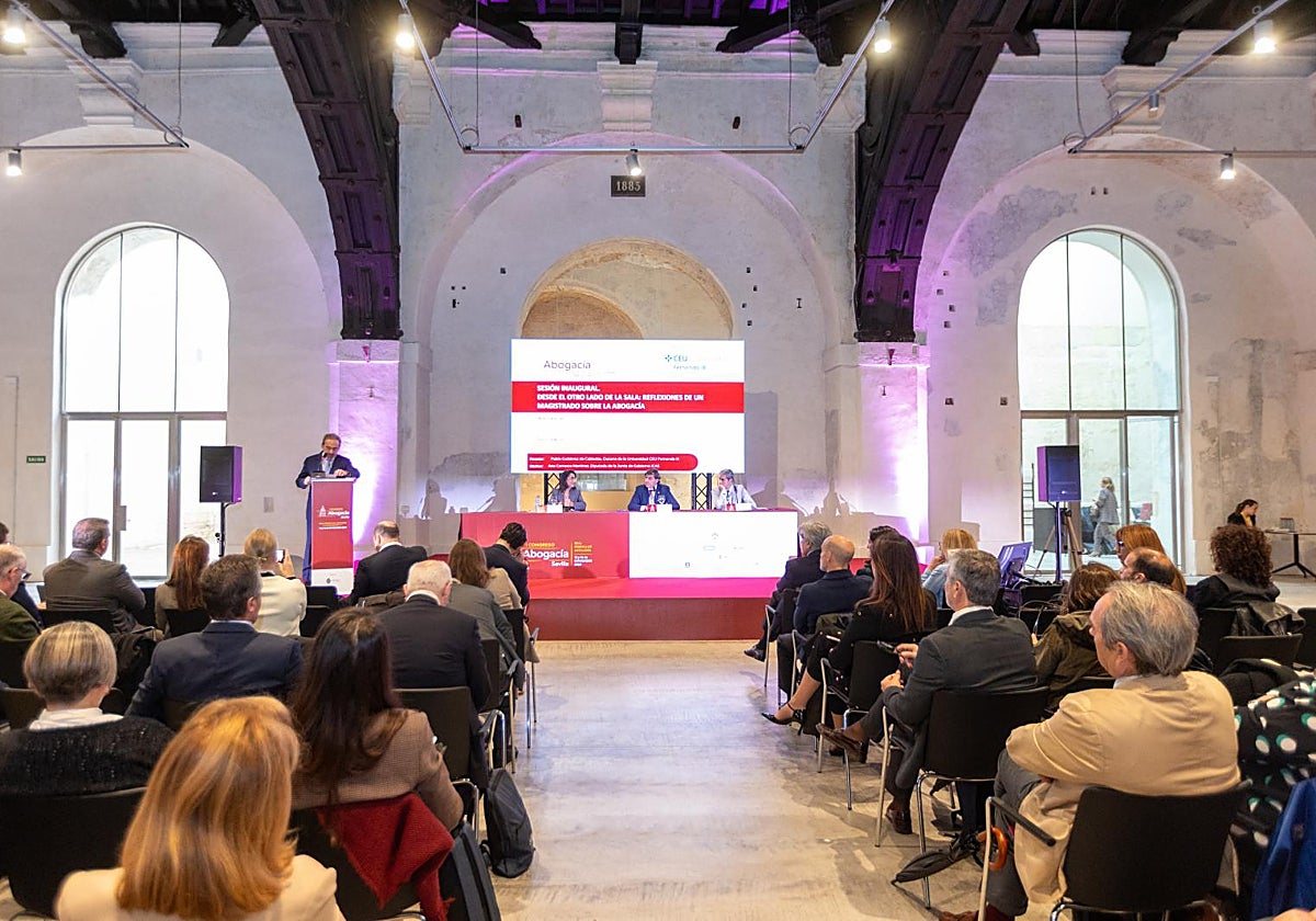 Asistentes a la inauguración el I Congreso de la Abogacía en Sevilla el pasado jueves