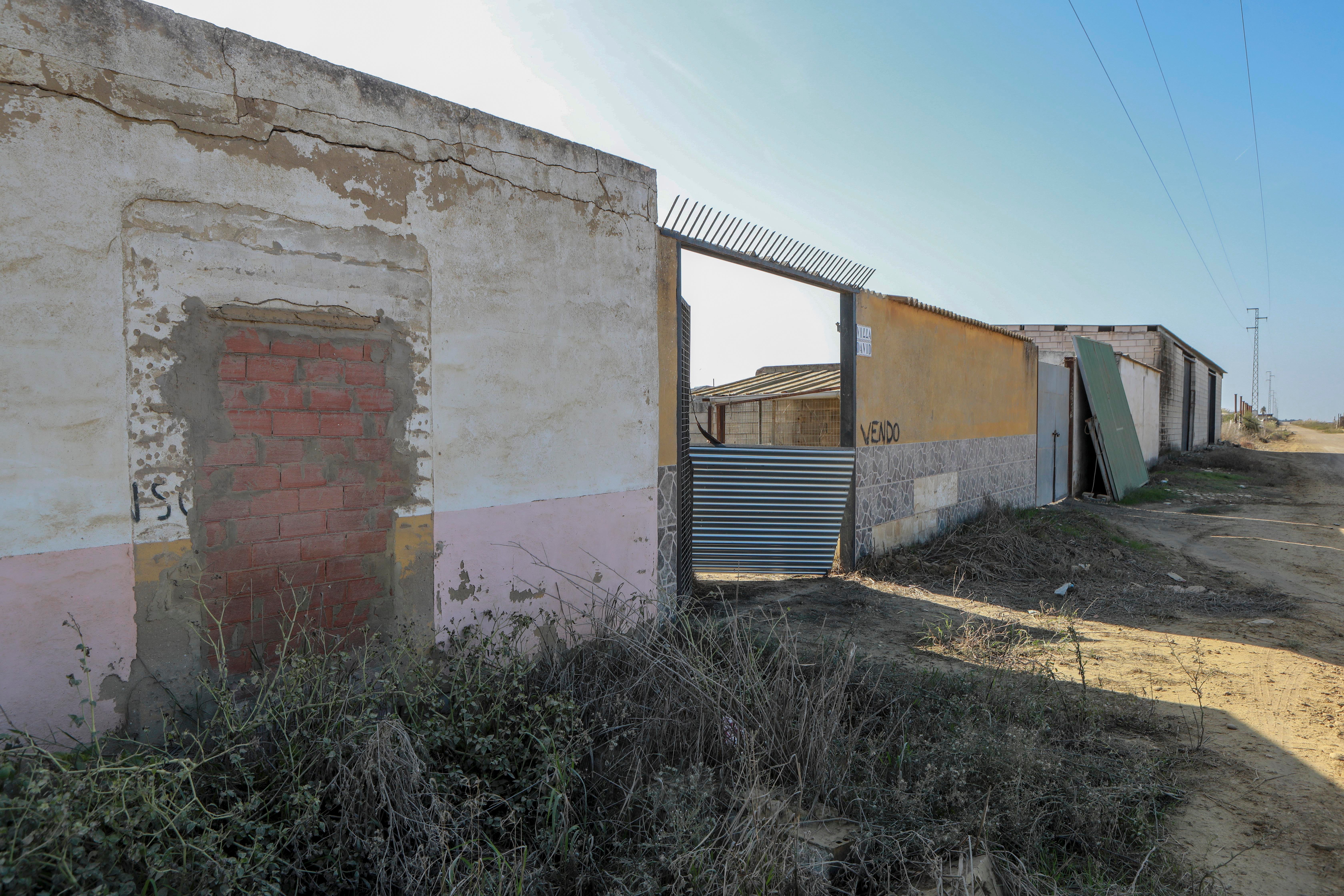 Isla Mayor, entre la ley del silencio y el estigma del narco, en imágenes