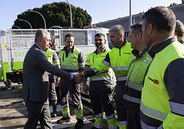 Lipasam ya aplica su nuevo modelo operativo en los dos distritos más grandes de Sevilla