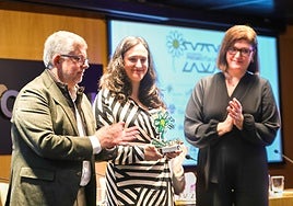 La periodista de ABC Noelia Ruiz gana un accésit en el premio periodístico de Flacema