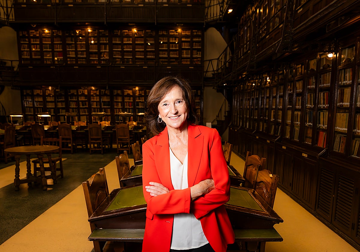 La escritora Ana Santos, ganadora del premio Espasa de ensayo 2025 con el libro 'Sembrar palabras'