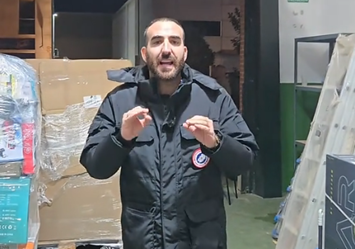 Rafael explica a sus seguidores las sorpresas del segundo outlet