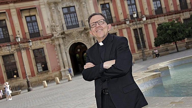 El obispo Ramón Valdivia, sobre el cambio de fecha de la Semana Santa: «Es sólo una posibilidad»