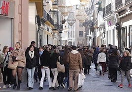 Una marca de moda sevillana «desaparece» y le llueven críticas por la falta de reembolso y porque la ropa «era de Shein»
