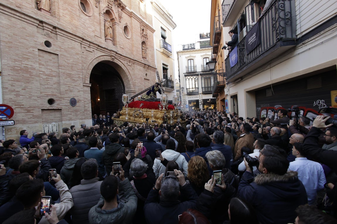 En imágenes, la salida extraordinaria del Señor de las Penas