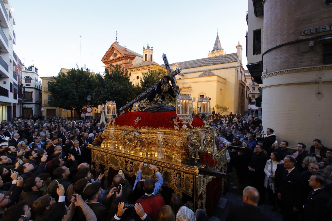 En imágenes, la salida extraordinaria del Señor de las Penas
