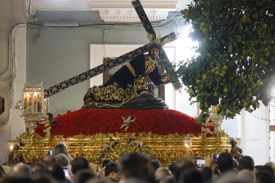 En imágenes, la salida extraordinaria del Señor de las Penas