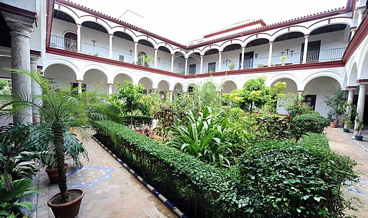 Claustro do mosteiro de Socorro em Sevilha.