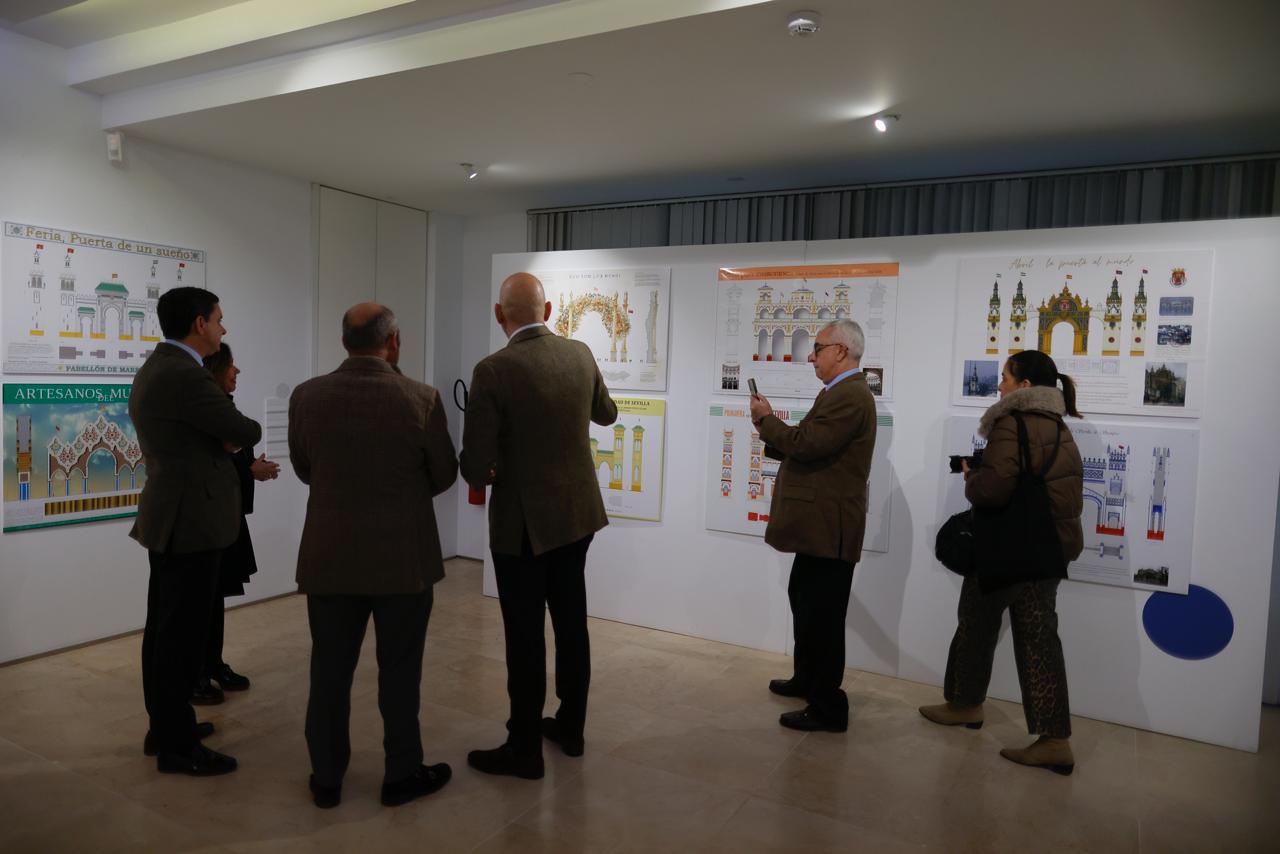 En imáganes, la exposición de las propuestas de la portada de la feria de Sevilla 2026