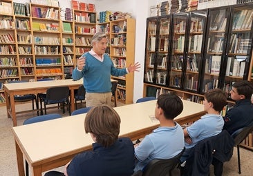 El escritor Miguel Aranguren dirige un libro-foro en Altair