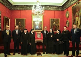 Salvador Guijo Pérez presenta una obra dedicada a las Mínimas de Triana en la Real Maestranza de Caballería