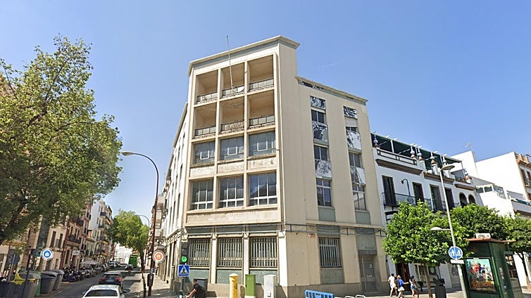 El antiguo edificio de Correos en Triana será un bloque de viviendas