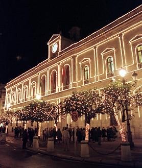 Imagen secundaria 2 - Así eran las luces de finales de los noventa y principios de los dos mil en Sevilla