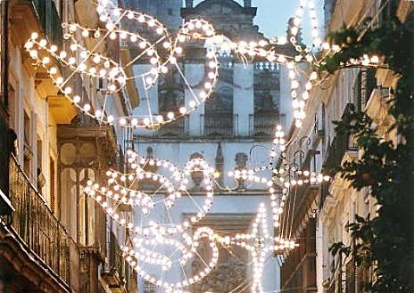 Imagen secundaria 1 - Así eran las luces de finales de los noventa y principios de los dos mil en Sevilla