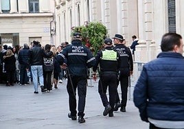 Un mismo médico firma las bajas masivas de los policías locales en Sevilla