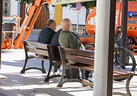 Viaje al pueblo sevillano de Paqui, la mujer de Santos Cerdán, en imágenes