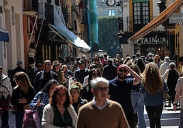 Sevilla gana casi 2.000 habitantes y llega a los 688.714 gracias al aumento de la población extranjera
