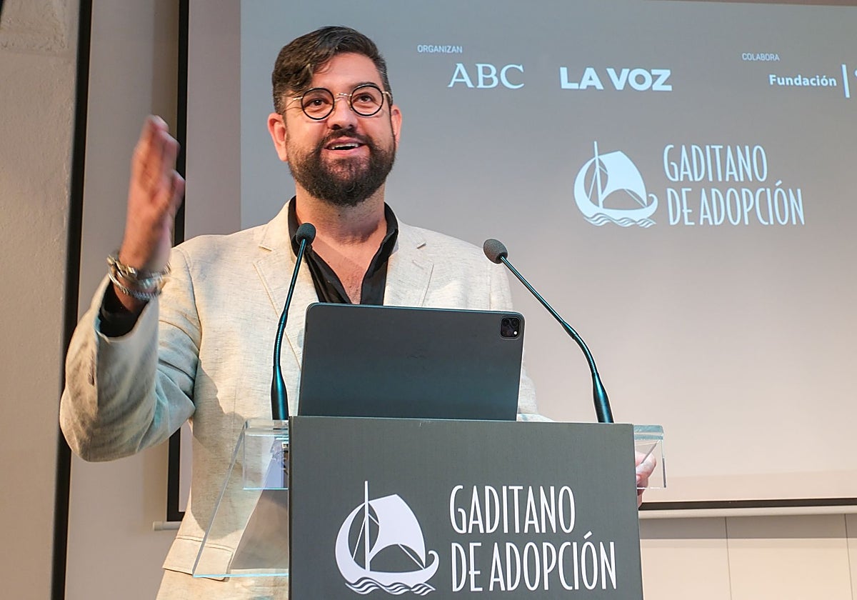 Manu Sánchez, es el reconocimiento que obtuvo como Gaditano de Adopción
