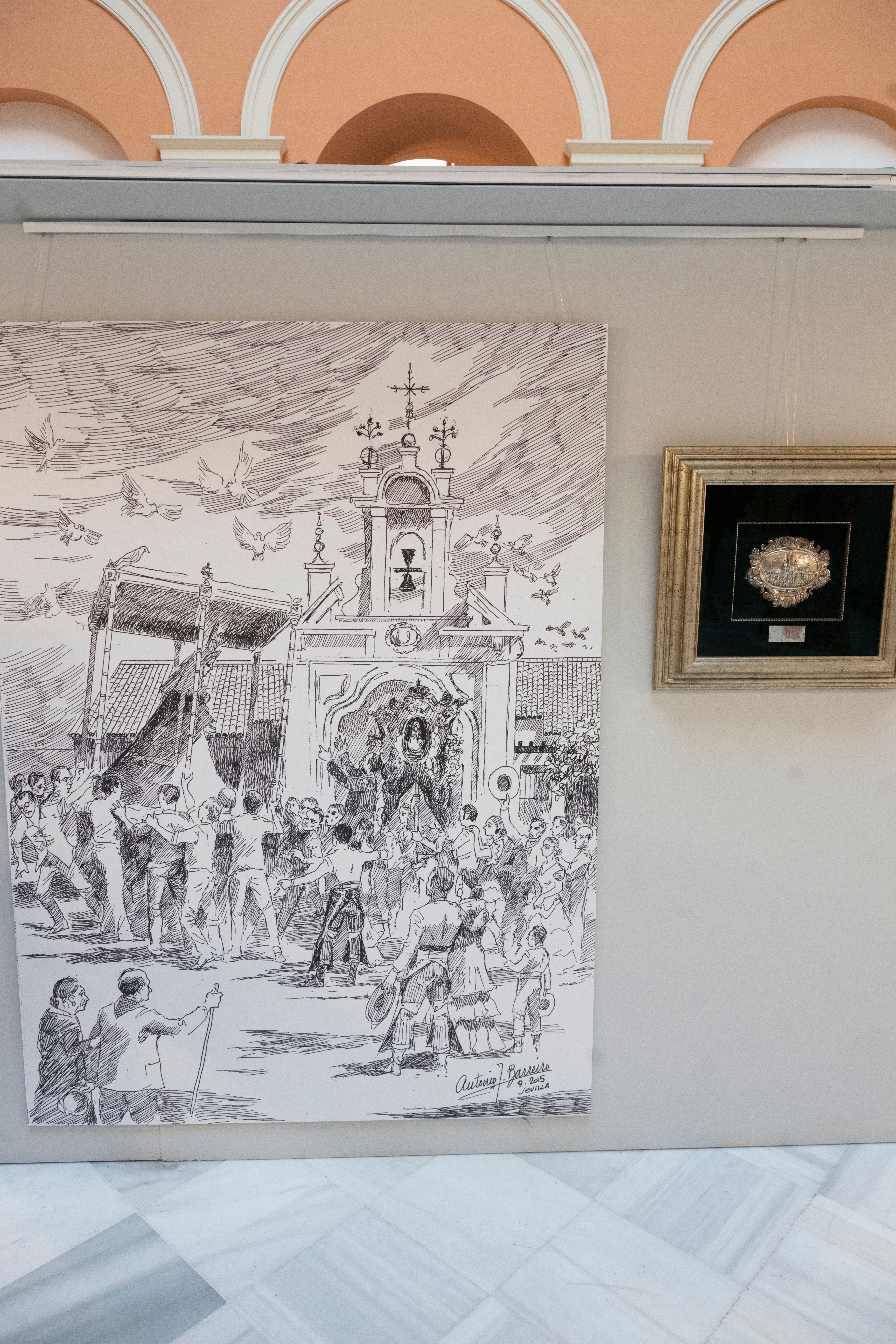 La exposición del Rocío de Sevilla en el Ayuntamiento, en imágenes