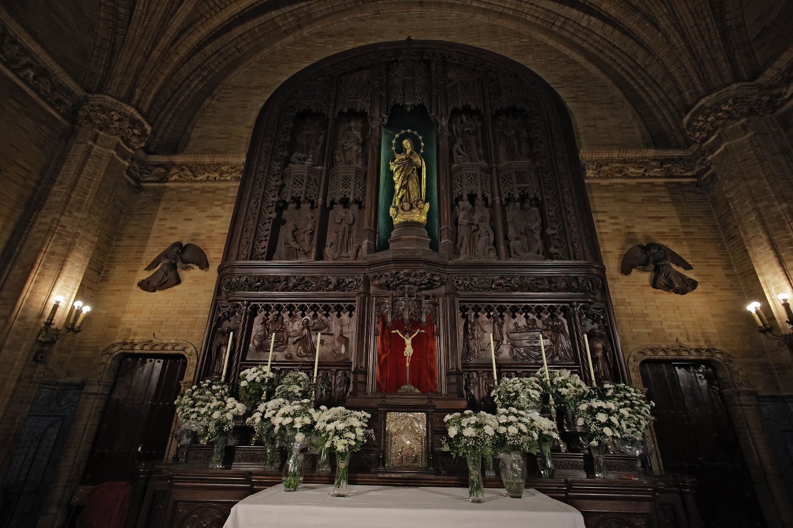 Los Javieres abre la capilla de los Luises de Sevilla para la veneración de San Francisco Javier, en imágenes