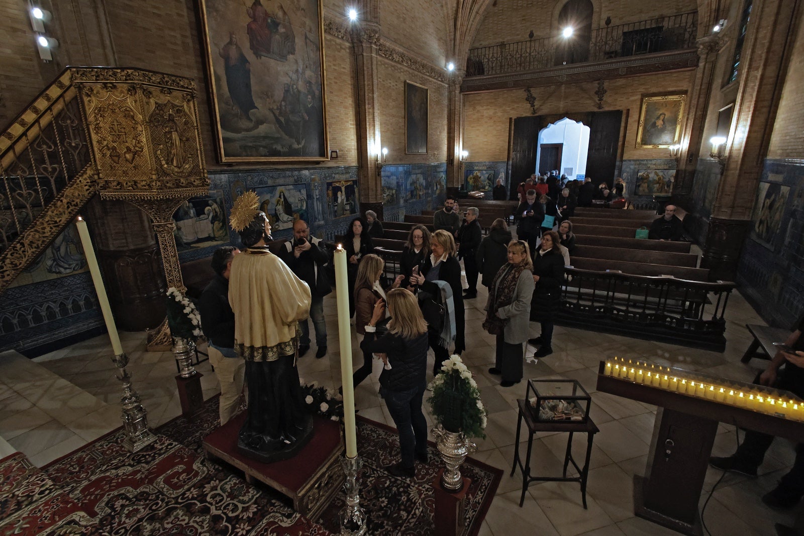 Los Javieres abre la capilla de los Luises de Sevilla para la veneración de San Francisco Javier, en imágenes