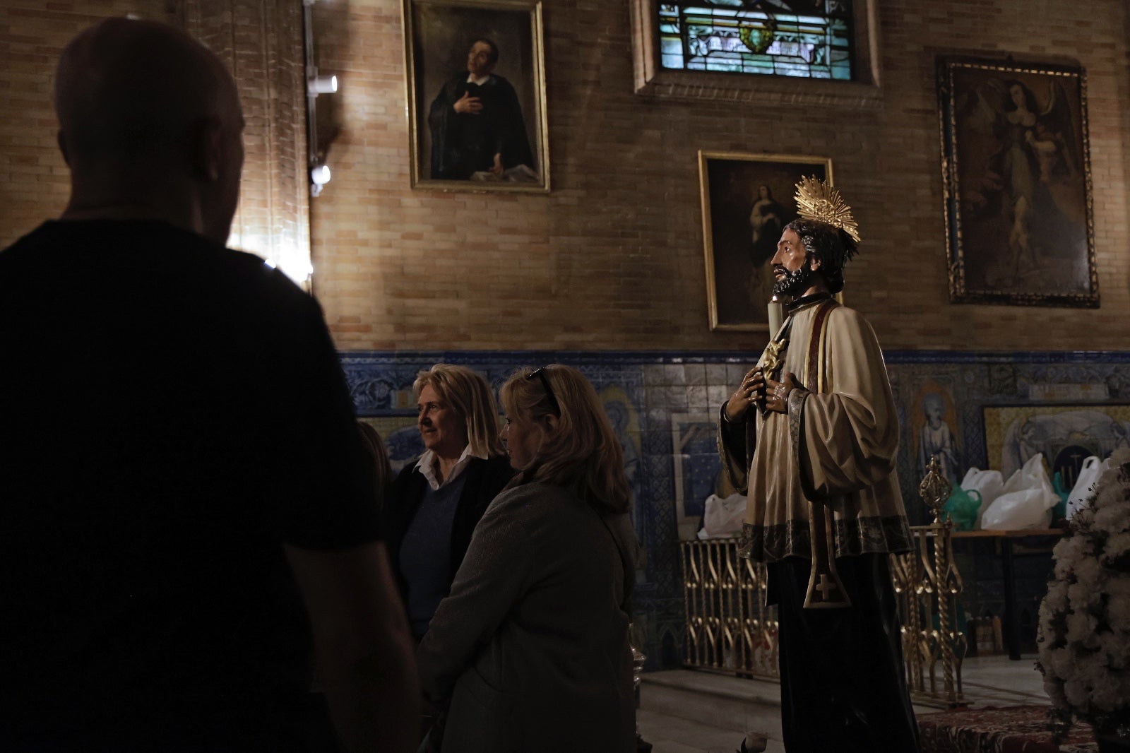 Los Javieres abre la capilla de los Luises de Sevilla para la veneración de San Francisco Javier, en imágenes