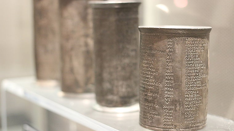Vasos de Vicarello en el Palazzo Massimo alle Terme (Roma).