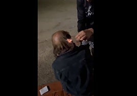 El alcalde de Benacazón condena la agresión al indigente y señala que los autores «no representan a nadie»