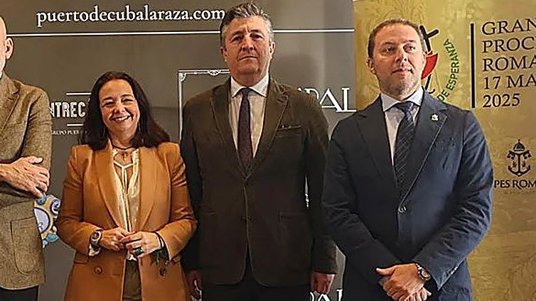 El Papa recibirá a los hermanos mayores del Cachorro y la Esperanza de Málaga en Roma este sábado