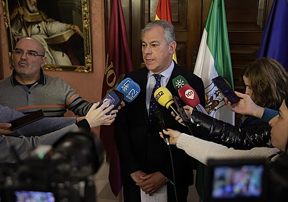 José Luis Sanz en declaraciones ante los medios, este viernes