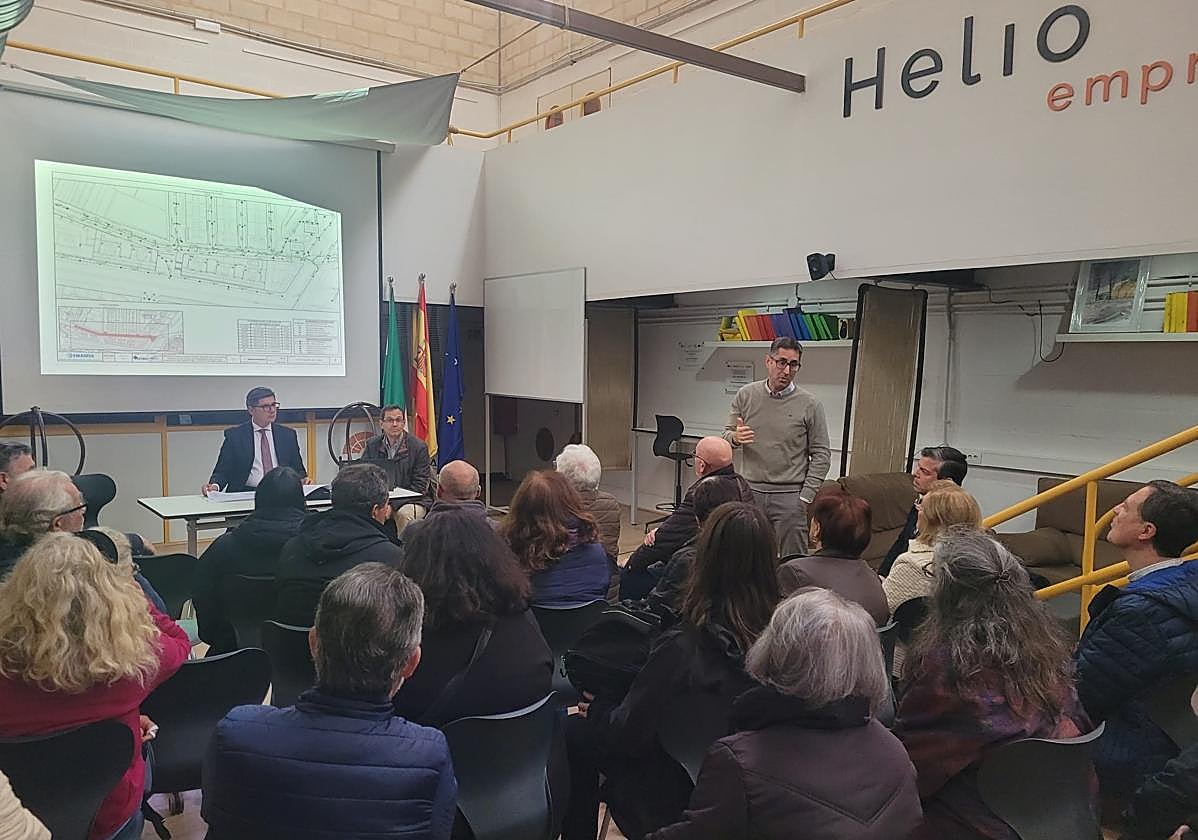 El Ayuntamiento de Sevilla inicia este martes la renovación del saneamiento en la calle Guadalbullón