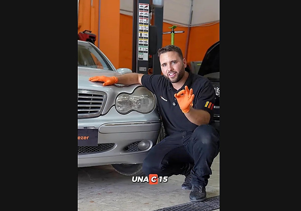 Juan José, mecánico en Talleres Ebenezer