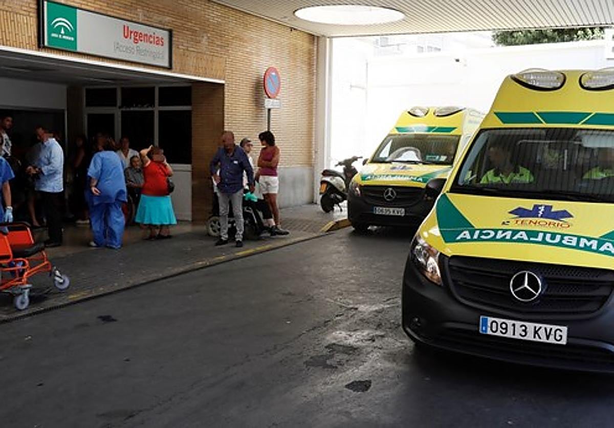 Los afectados han sido trasladados de urgencia al Virgen del Rocío