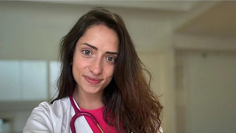 Sara Marín, médica: «Si tienes menos de 25 años, tu cerebro no está preparado para el alcohol»