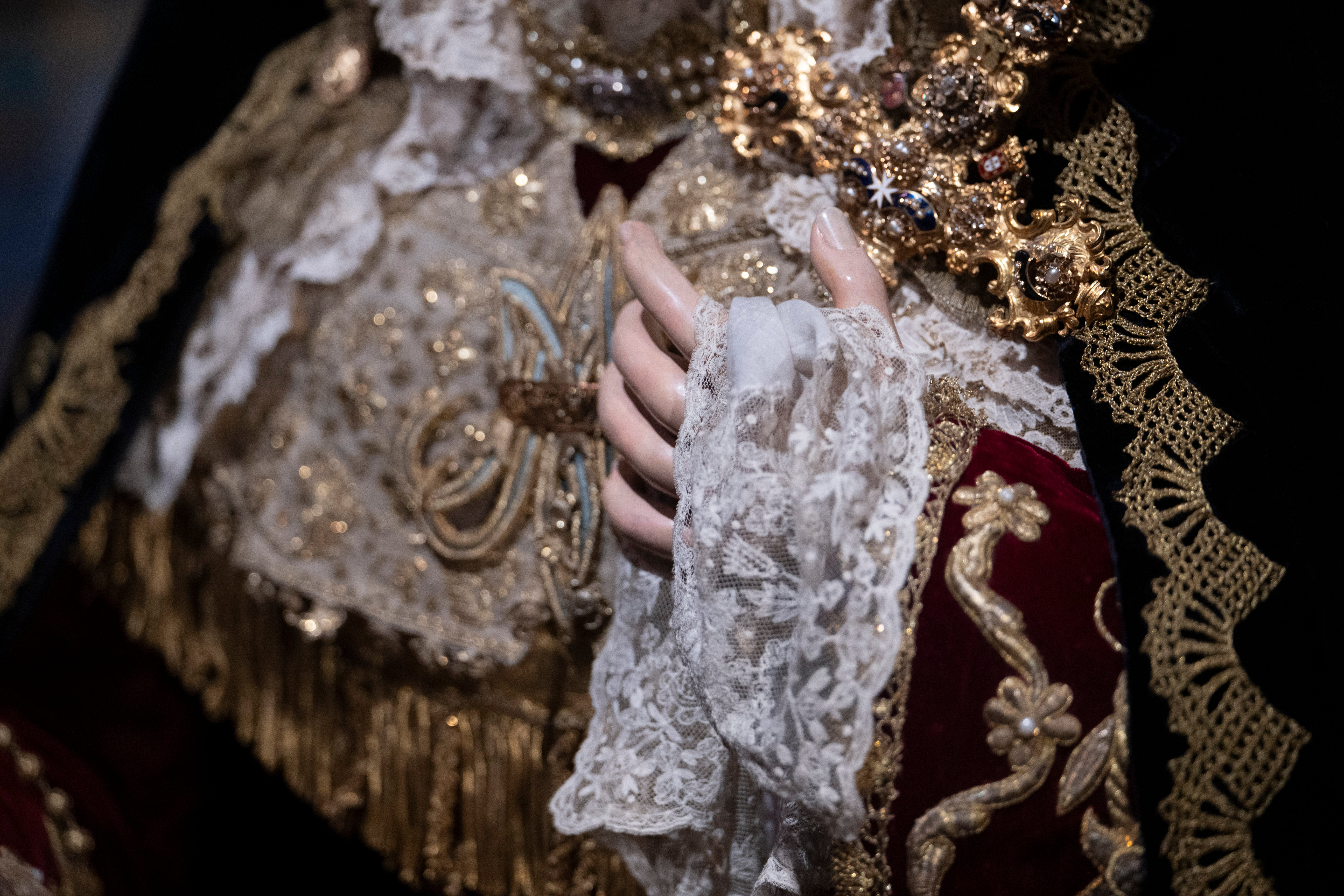 Los besamanos de la Inmaculada (V)