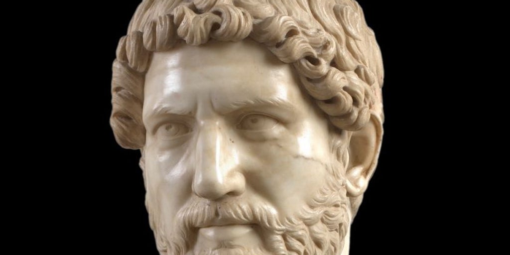 The Emperor-Hadrian2%20(1)-U23163261521