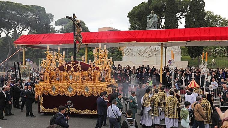 Dez impressões de cachorrinhos em Roma